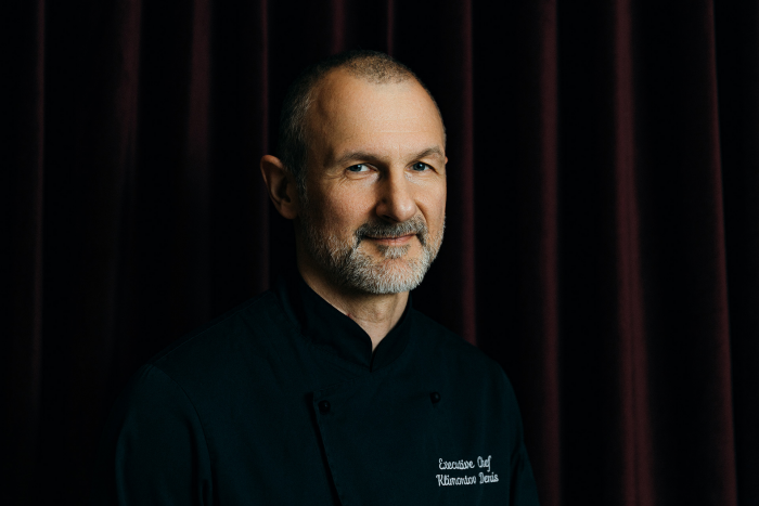 Шеф-повар Денис Климонтов: «Борщ может быть цвета звёзд рубиновых на Кремле»