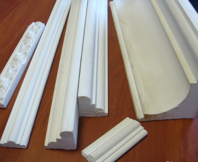 Декор из гипса: особенности, виды, способы изготовления (35 фото)