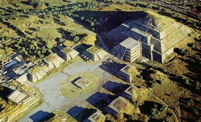 Археолог нашел скрытый тоннель под пирамидой в Теотиуакане. По его словам, подземный ход был построен более 2000 лет назад, еще до ацтеков