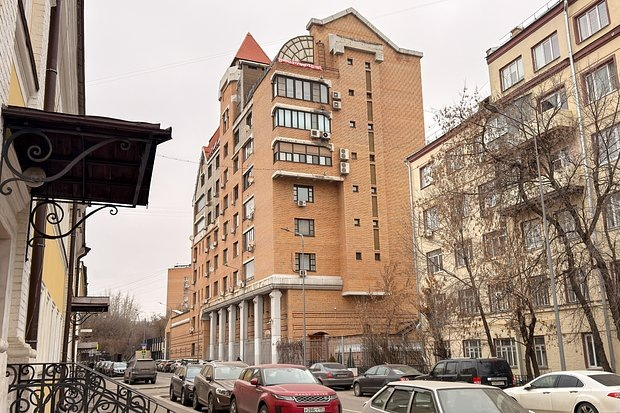 «Если тронешь хоть одну вещь - сядешь!»: Лурье не поверила своим глазам, когда вошла в квартиру. Зачем Долина оставила пианино и картины.