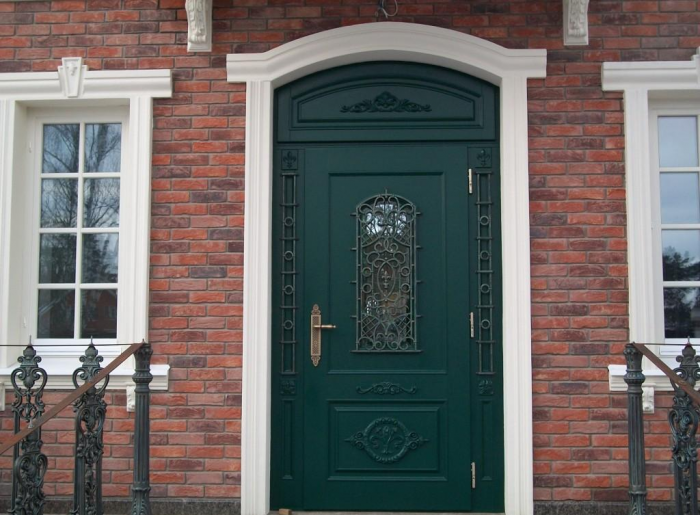 Выбираем идеальную входную дверь для домашнего интерьера (22 фото)