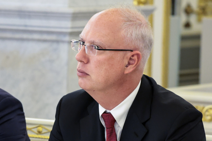 Дмитриев обратил внимание на расистские высказывания губернатора Калифорнии