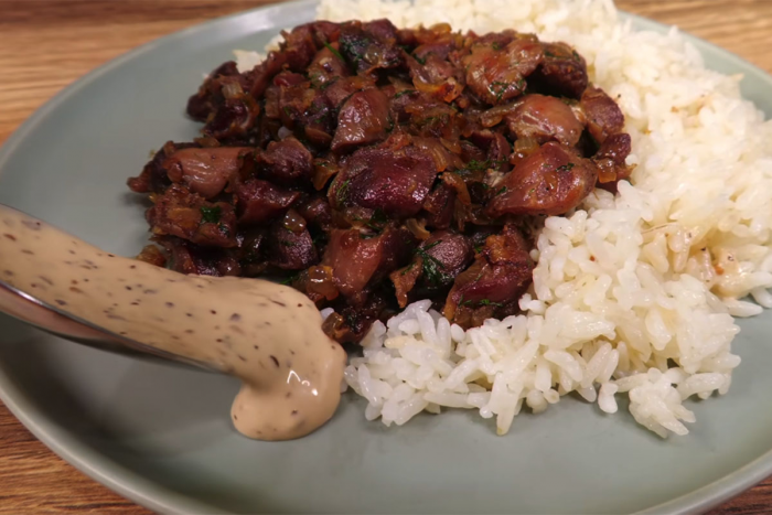 Готовим куриные желудочки, чтобы было вкусно. С обжаренным луком все просят добавки