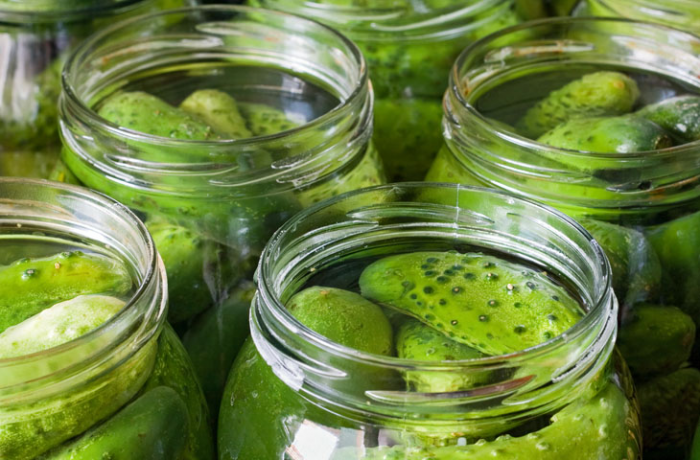 Маринуем огурцы: 7 советов от повара холодного цеха