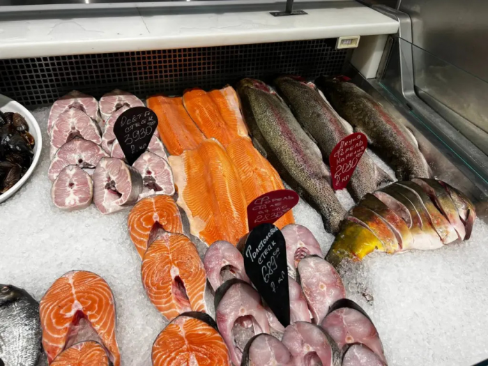 Лосось отдыхает: эта рыба во много раз полезнее, а цена в 4 раза ниже — мнение опытного нутрициолога