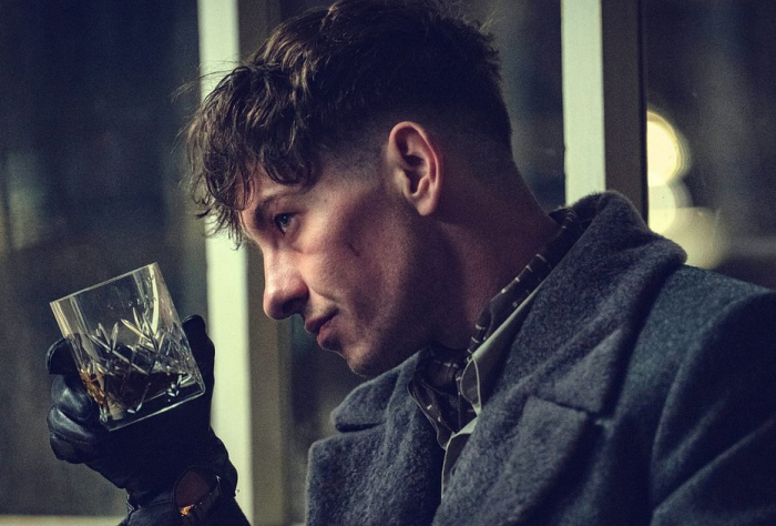 В сети — финал культовых «Острых козырьков». Чем закончился один из самых популярных сериалов нашего времени?