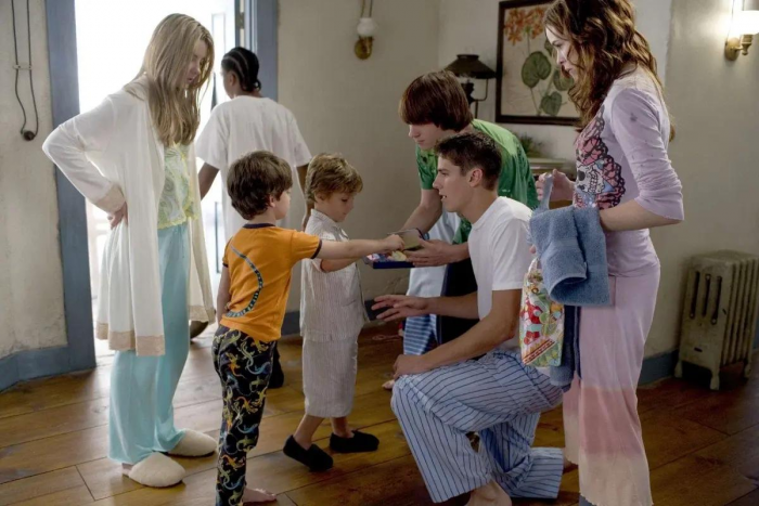 «Тебе жалко что ли?» и еще 5 фраз, которые не стоит говорить старшему ребенку