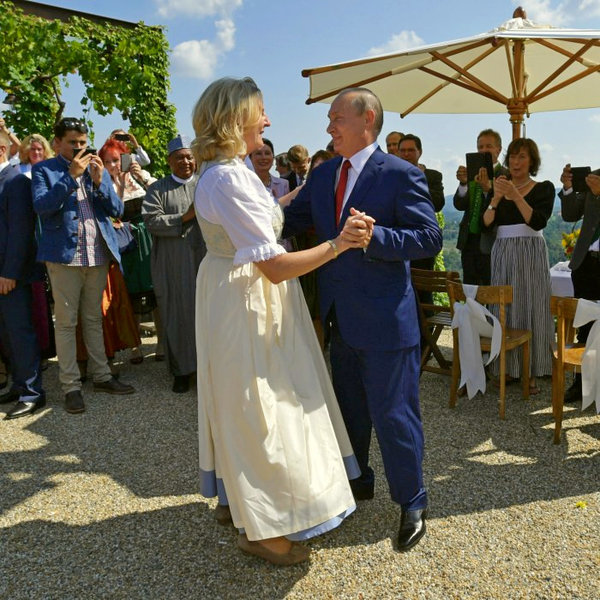 «Одним визитом Путин влюбил в себя всю Австрию» - иностранцы о свадьбе главы МИД