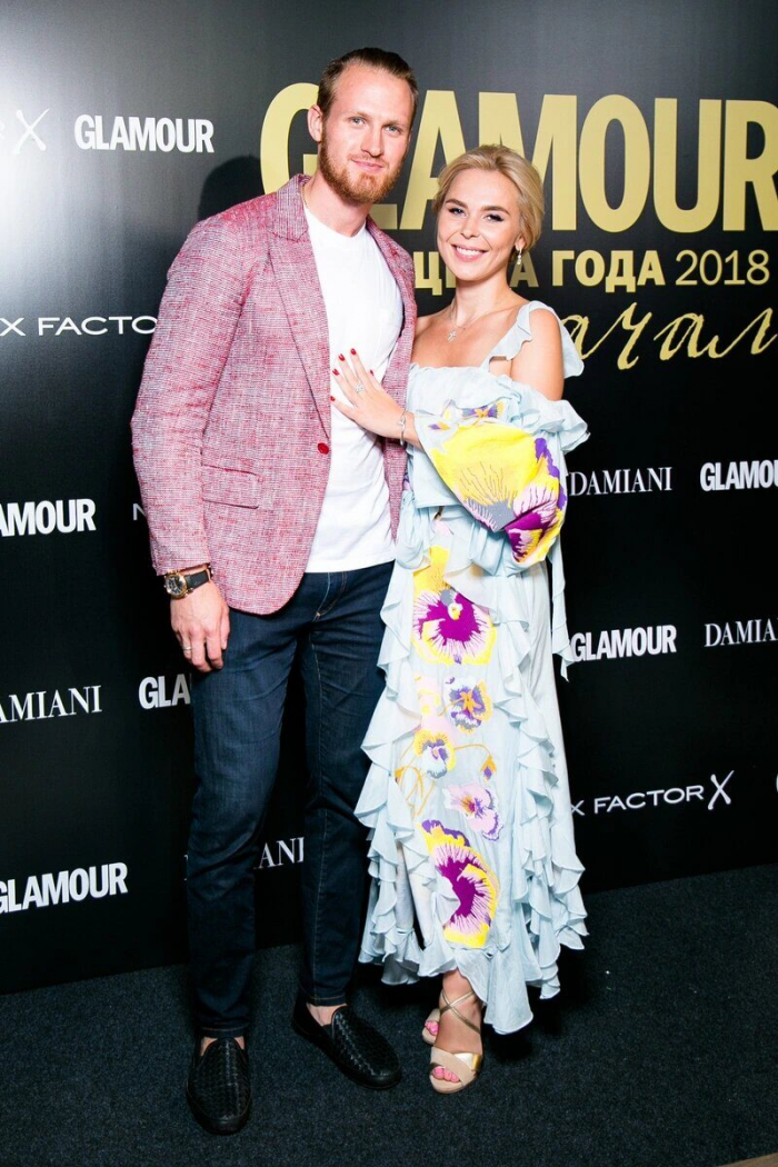 «Он просто не общается»: почему хоккеист Иван Телегин лишает 9-летнюю дочь Пелагеи каникул за границей