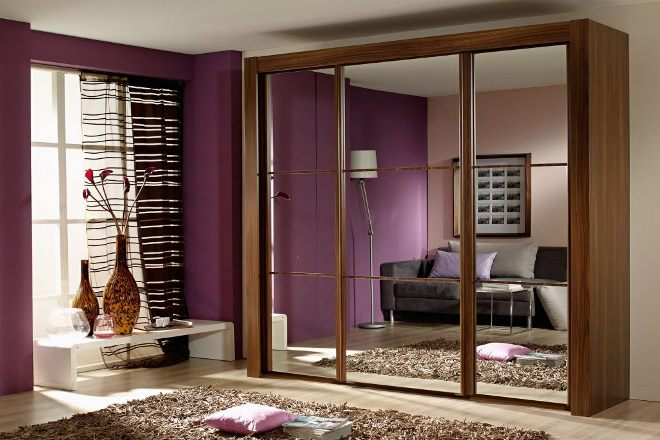 Шкаф-купе в интерьере: разновидности и особенности дизайна (104 фото)