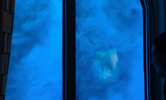 Мы не хотим умирать! Видео 9-метровых волн от пассажиров лайнера