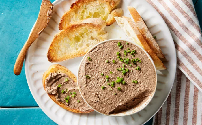 Паштет из куриной печени. Эталонный рецепт, получается нежнее масла
