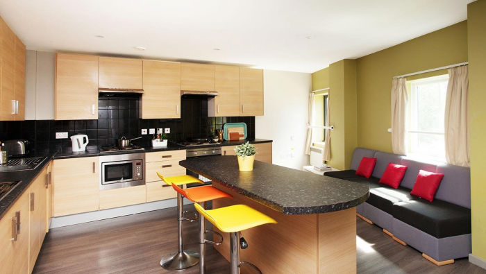 Диван на кухню: нюансы выбора мебели для комнат разных площадей и стилей (62 фото)