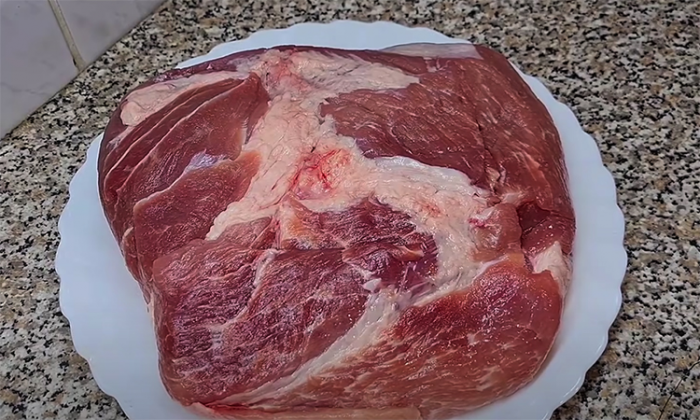 Рецепт домашнего карбонада из свинины. На хлеб и закуску