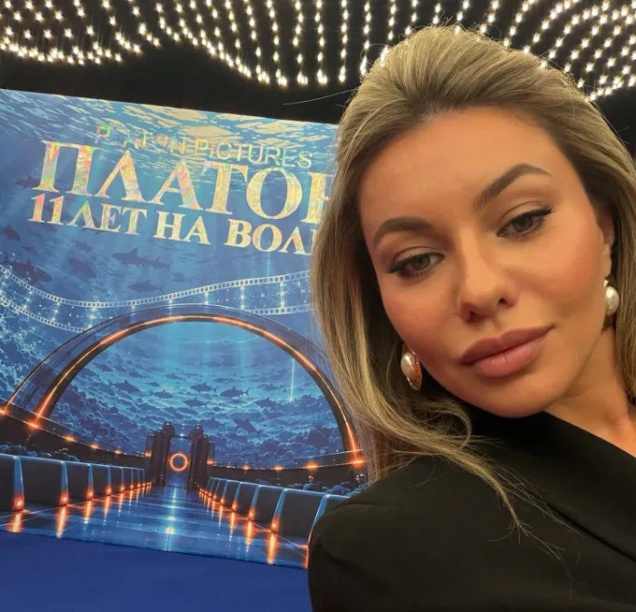 Праздник в кинотеатре и футболка Роналду: Надежда Стрелец отметила 11-летие сына