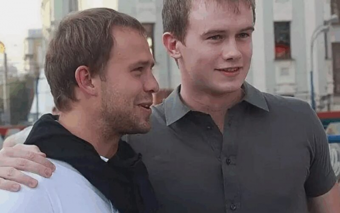 «Он дежурил часами»: как сложились судьбы 6 пар друзей-актеров, чья дружба прошла сквозь десятилетия