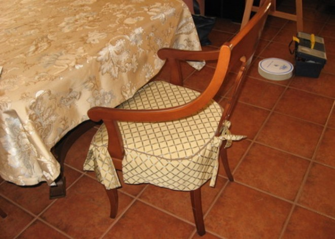 Чехлы на стулья: как создать стильный вариант декора мебели своими руками (74 фото)