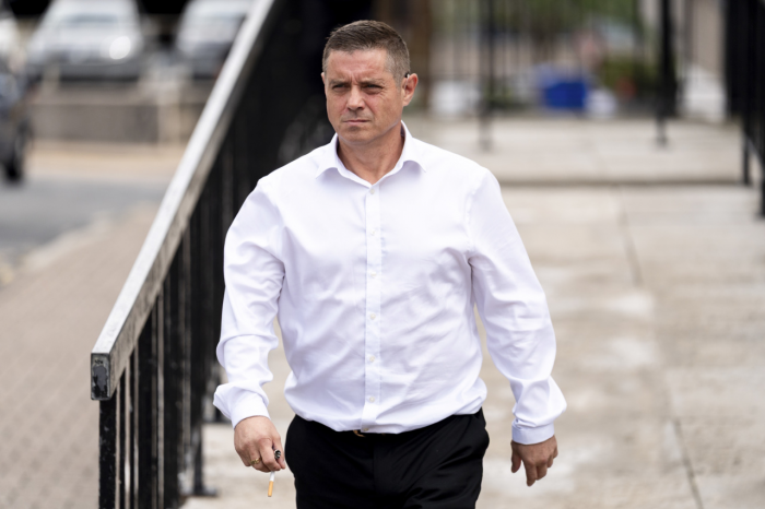 «Это подстава» Статья в газете разрушила карьеру телезвезды. Он обвинил в этом известного бизнесмена, сел в тюрьму и стал ...ом