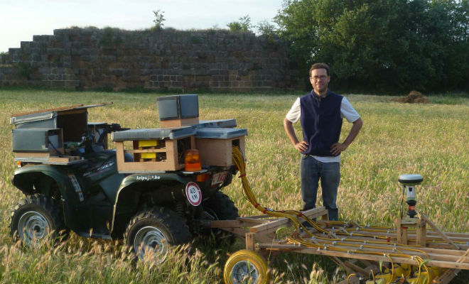 Геологи сканировали поле и случайно нашли под землей город, из которого люди ушли 1300 лет назад