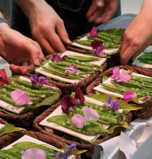 Скандал в мире высокой кухни: шеф-повара Рене Редзепи "отменили" после обвинений в многолетнем насилии над сотрудниками