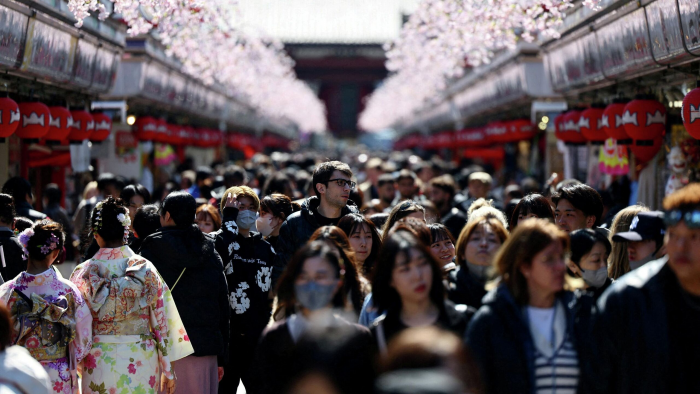 "Ладошками подотретесь!" Война в Иране неожиданно сказалась на японцах