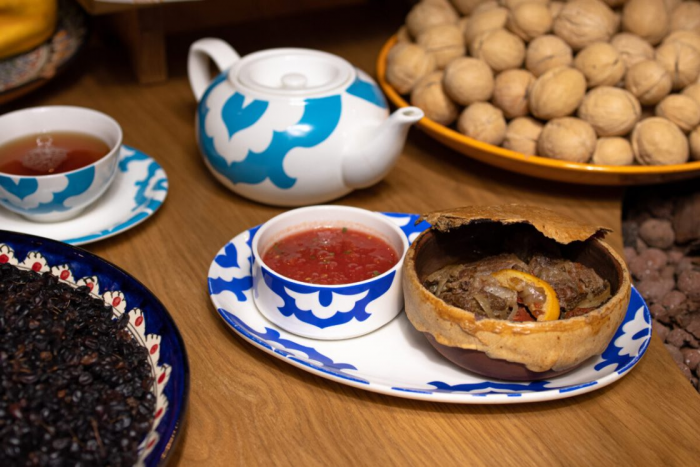 Путешествие в мир узбекской выпечки: «Фестиваль самсы» в ресторанах Lali