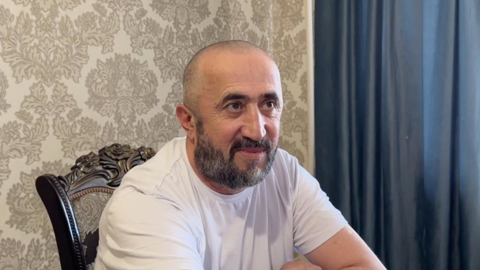 «Доброта, уважение и человечность»: спасший девочку из ледяной воды житель Махачкалы получил премию Тиграна Кеосаяна