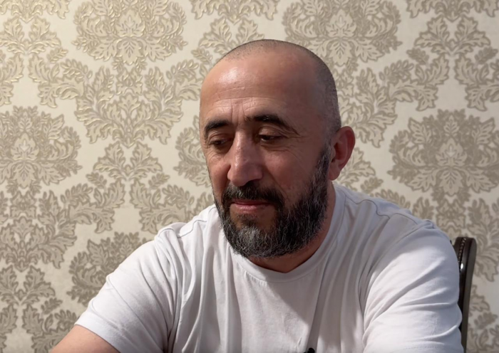 «Доброта, уважение и человечность»: спасший девочку из ледяной воды житель Махачкалы получил премию Тиграна Кеосаяна