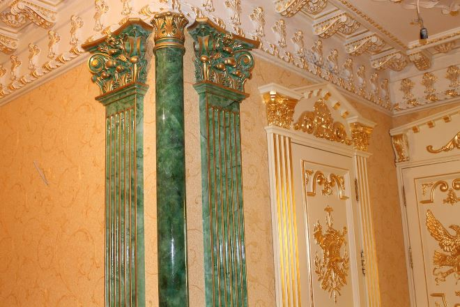 Декор из гипса: особенности, виды, способы изготовления (35 фото)