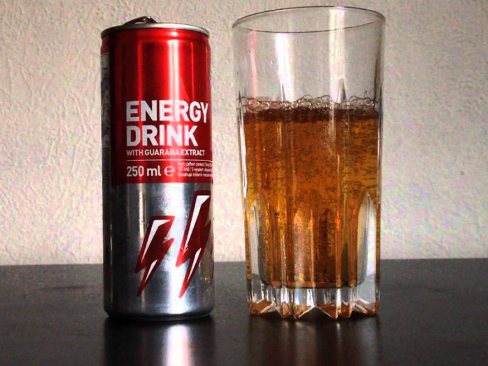 Неочевидные способы сделать зубы белее