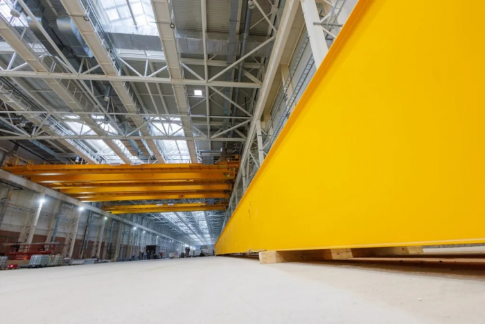 Огромный корпус первого в России завода высокоскоростных поездов готов к началу установки оборудования