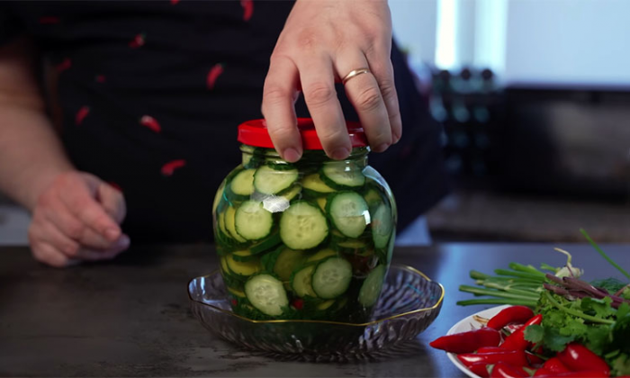 2 лучшие кавказские закуски к шашлыку: разберут быстрее мяса