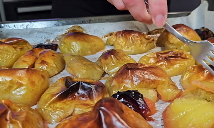 Гора конфет из восьми яблок. Нежный десерт, полностью натуральный