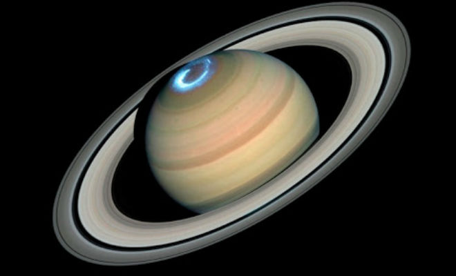 Ученые поняли тайну шестиугольника Сатурна: образование на планете размером в шесть раз больше Земли