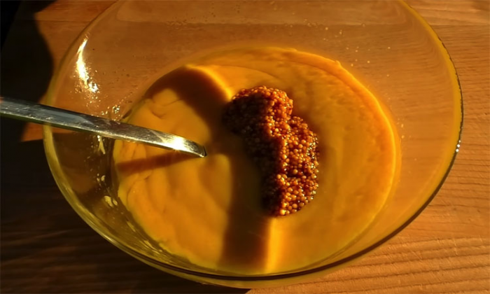 Горчичный соус без яиц: идеальная замена майонезу, сделает вкуснее даже хлеб