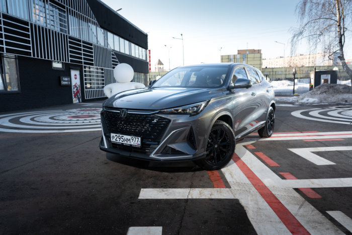 Новичок с амбициями. Каких сюрпризов стоит ждать от Changan CS35 Max: тест-драйв «Ленты.ру»