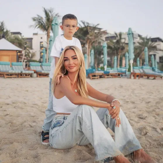 "Мы все им восхищаемся". Виктория Лопырёва рассказала о способностях сына-билингва