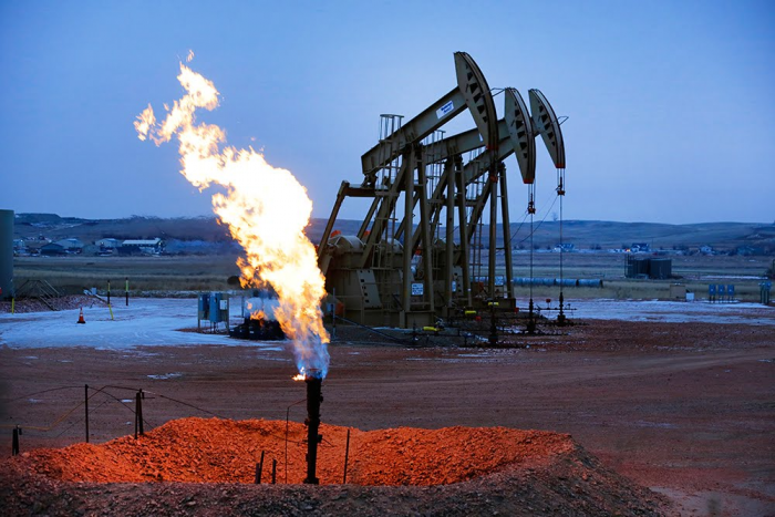 Нефть пошла вверх: Brent превысила $73 на фоне эскалации в Ормузском проливе