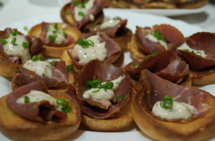 Праздничный стол: 10 идей закусок