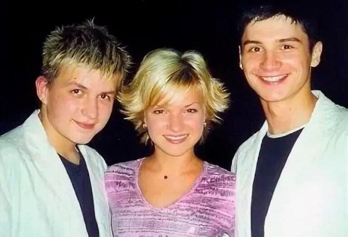 «Он скрывал их целых 5 лет»: почему Сергей Лазарев так долго молчал о детях и кто на самом деле их мать