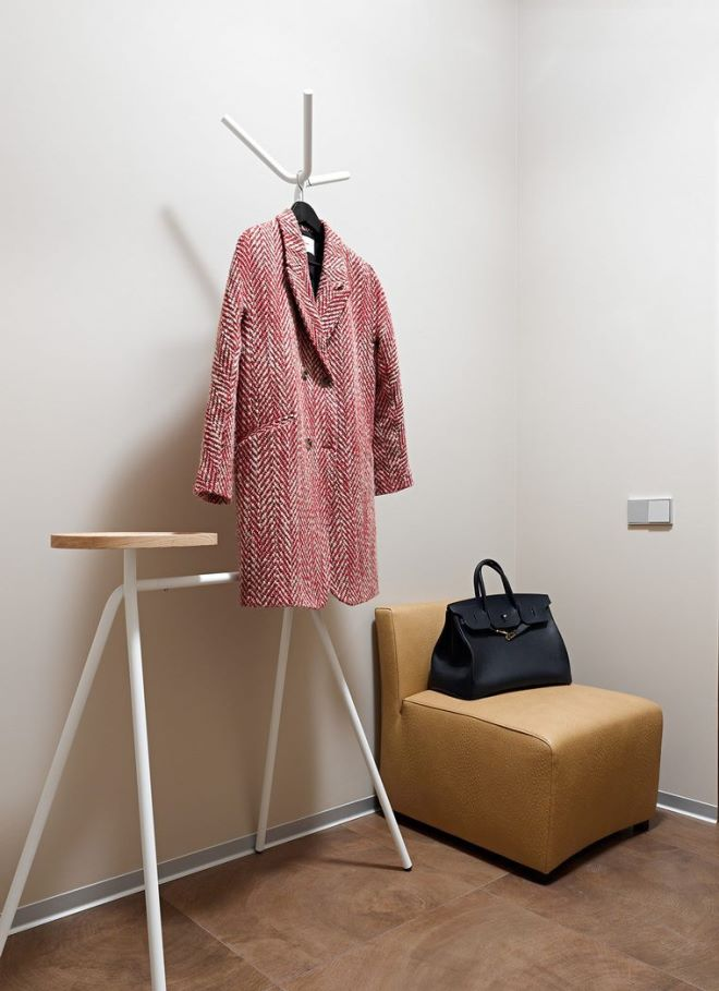 Напольная вешалка: виды и особенности конструкции (31 фото)