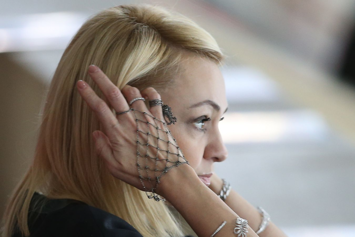 Яна Рудковская — об Ирине Костылевой: она плюёт в колодец, из которого тут же и пьёт