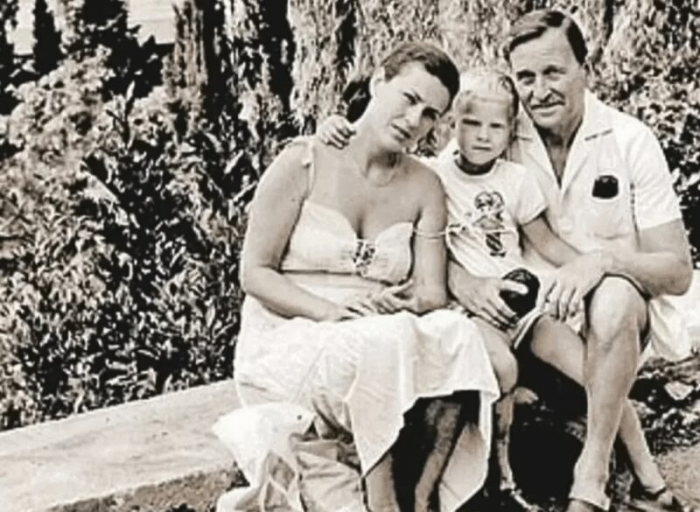 «Она не сломалась»: почему личное счастье было недоступно Валентине Толкуновой, певшей о любви