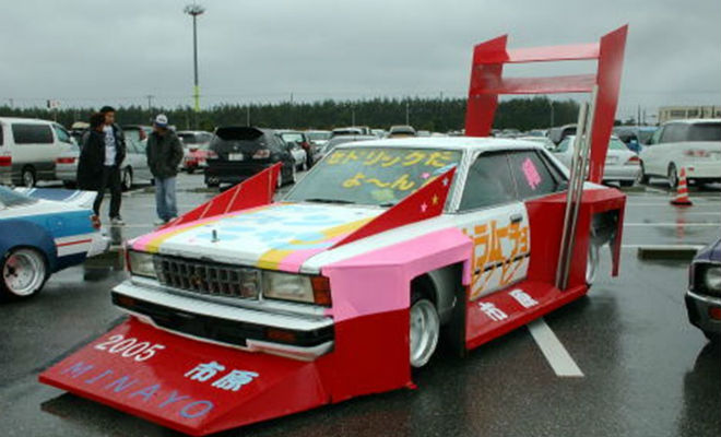 Сельский тюнинг: старая «девятка» на гусеницах и еще 7 машин, на которые все оглядываются