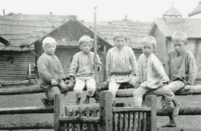 Незаконнорожденные на Руси: Как к ним относились и чью фамилию они носили