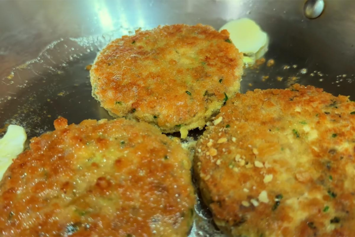 Гора котлет из банки консервов: на вкус будут, словно делали из дорогой рыбы