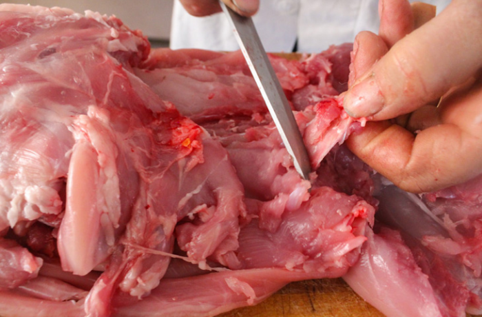 Как удалить из кролика все кости, сохранив цельной тушку