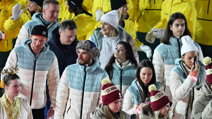 «Самый крутой вечер»: Трамп пригласил сборную США в конгресс, а россияне приняли участие в церемонии закрытия ОИ