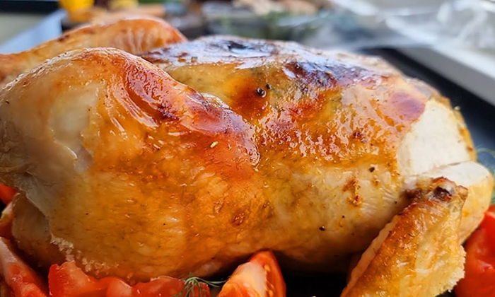 Секрет самой сочной курицы в духовке: запекаем методом «бабочки», получится вкуснее гриля