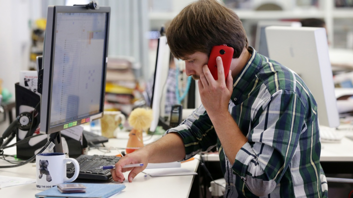 Эксперт рассказал, почему россияне отказались работать шесть дней в неделю